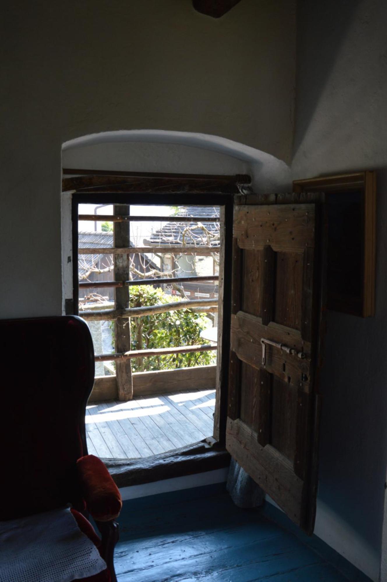 Villa Rustico Pult à Someo Extérieur photo